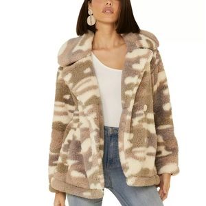 NWT Z Supply camo fleece coat!